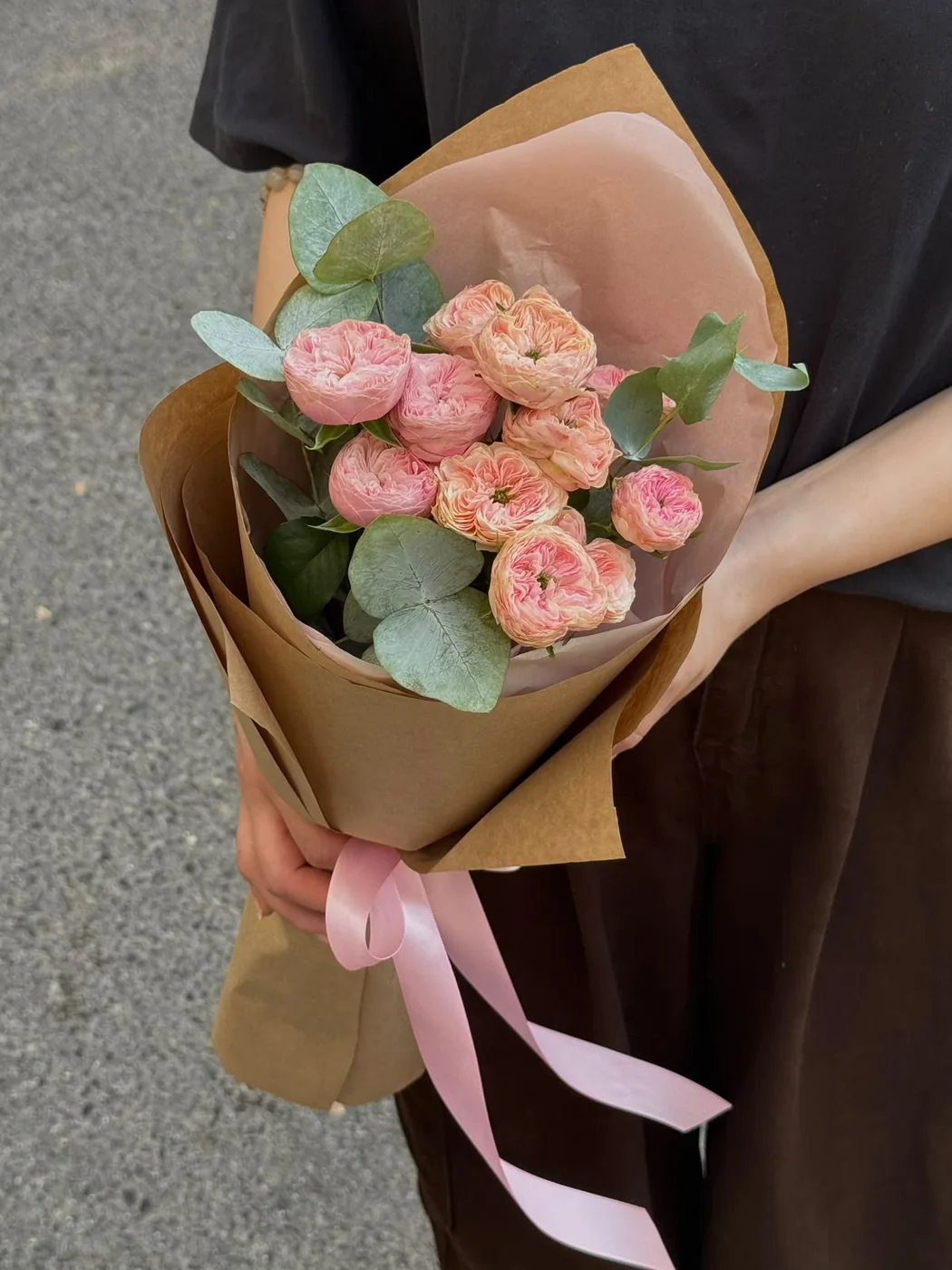 Bağ Royal Blush qızılgülü mono buketi