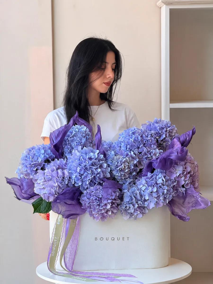 Lavender Hydrangea Dyson M