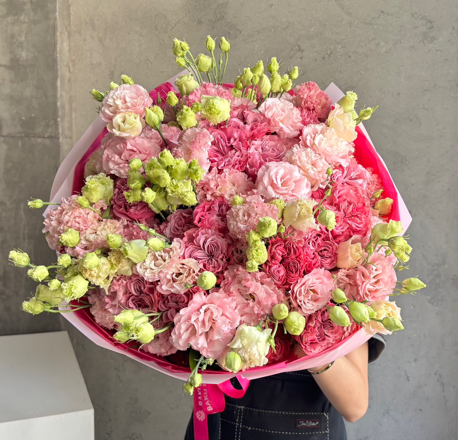 Blue Vision 7, Pink Lisianthus 15