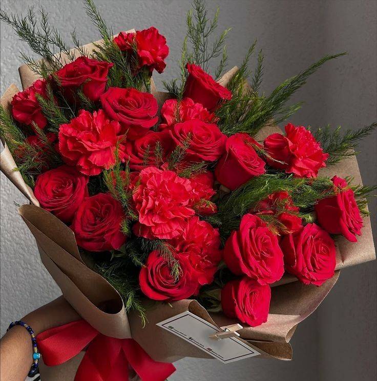 Red passion – Qızılgül Buketi