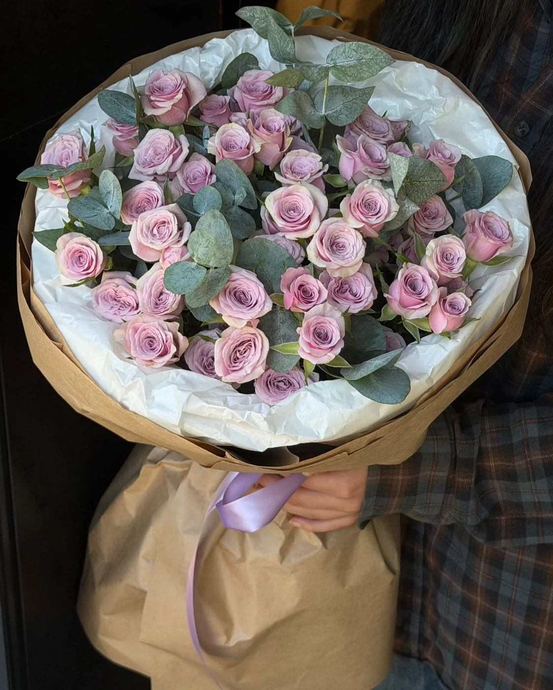 Leila Spray Rose və evkalipt