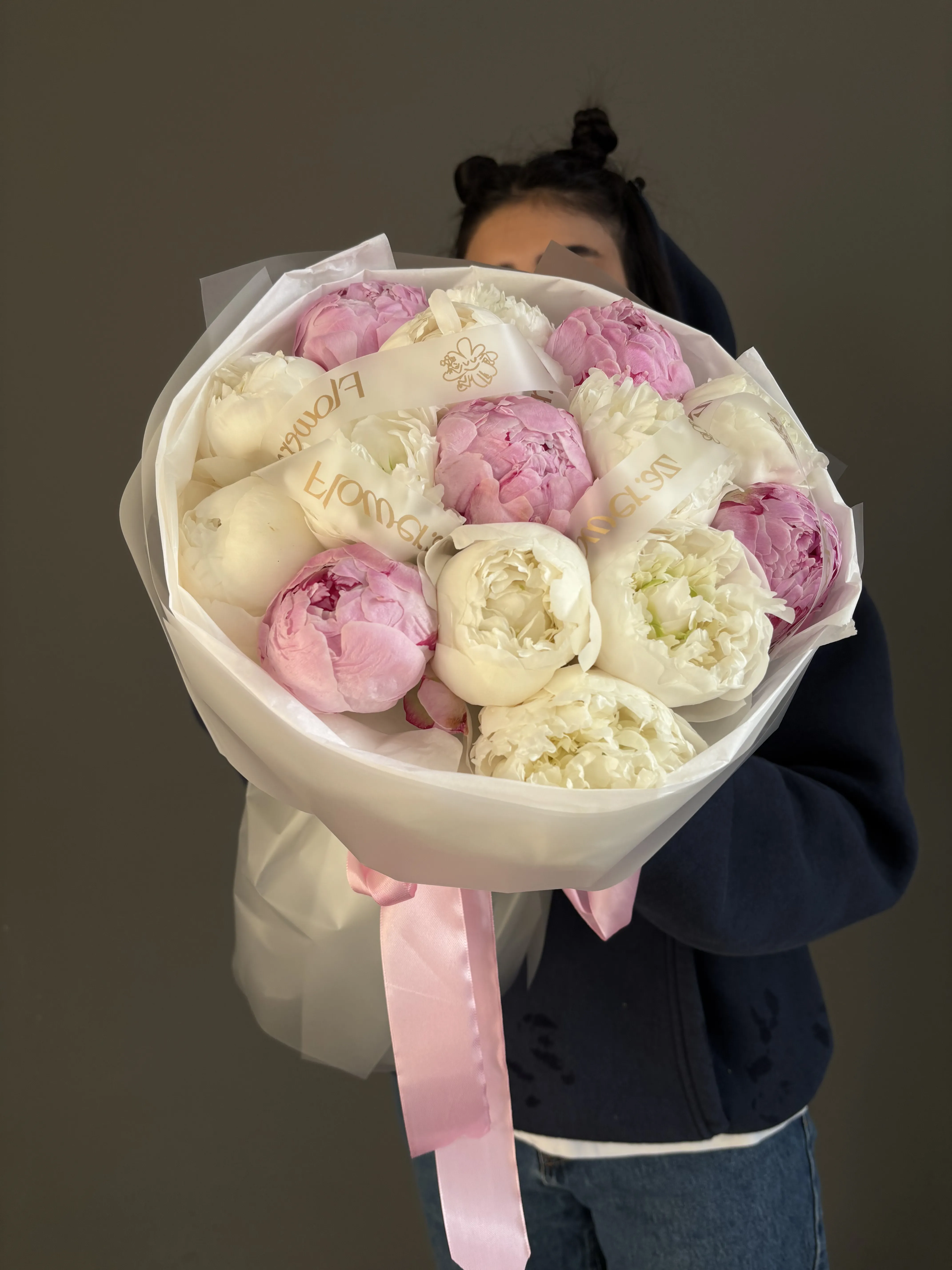 Ivory Blush Peony (M)