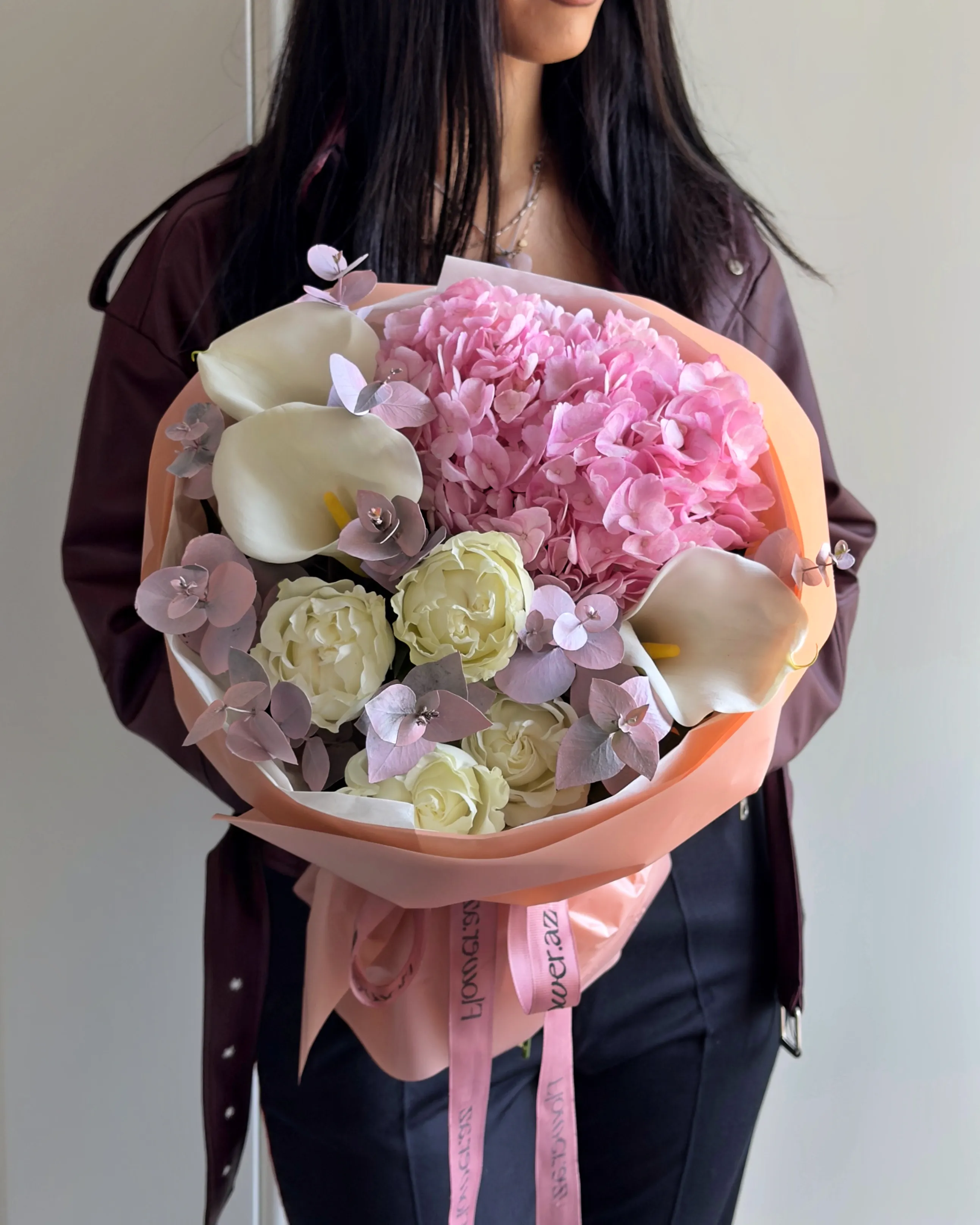 Blush Calla Grace – Premium Buket